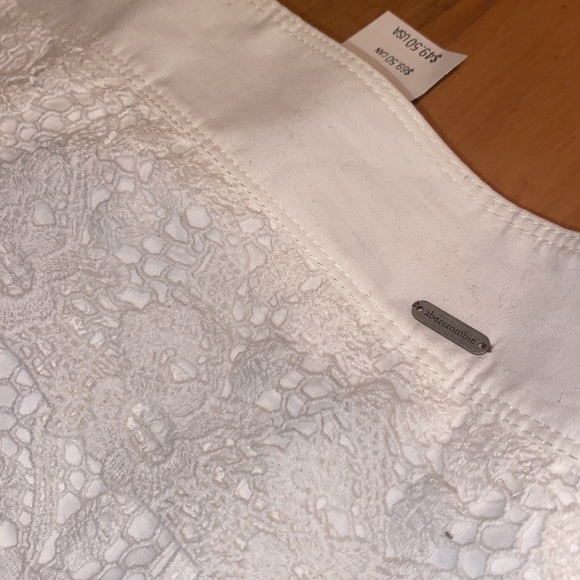 NWT~ ABERCROMBIE KIDS LACE SKIRT ~ SIZE LARGE - Picture 3 of 6